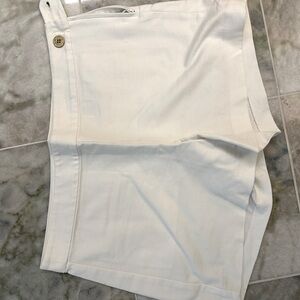 Lilly Pulitzer white shorts